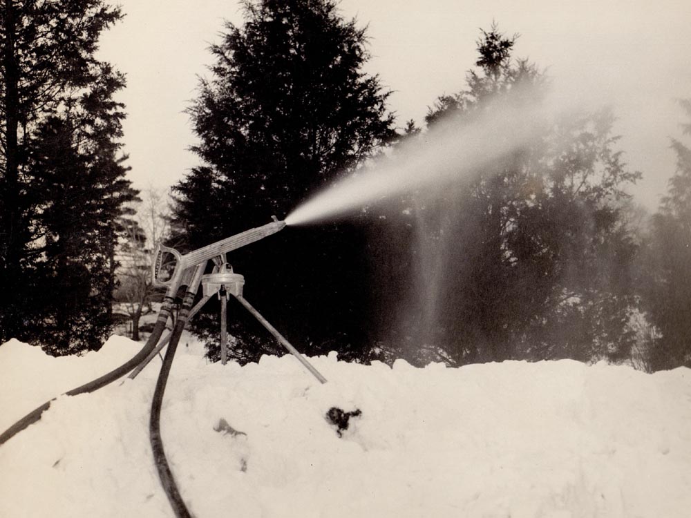 Who Made That Artificial Snow? - The New York Times